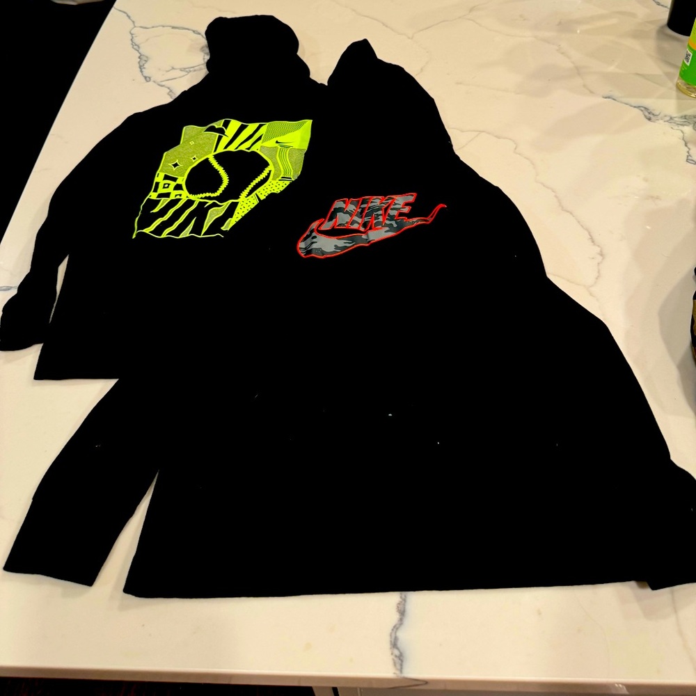 Two Boys Nike Long Sleeve Tshirt Hoodies size 7